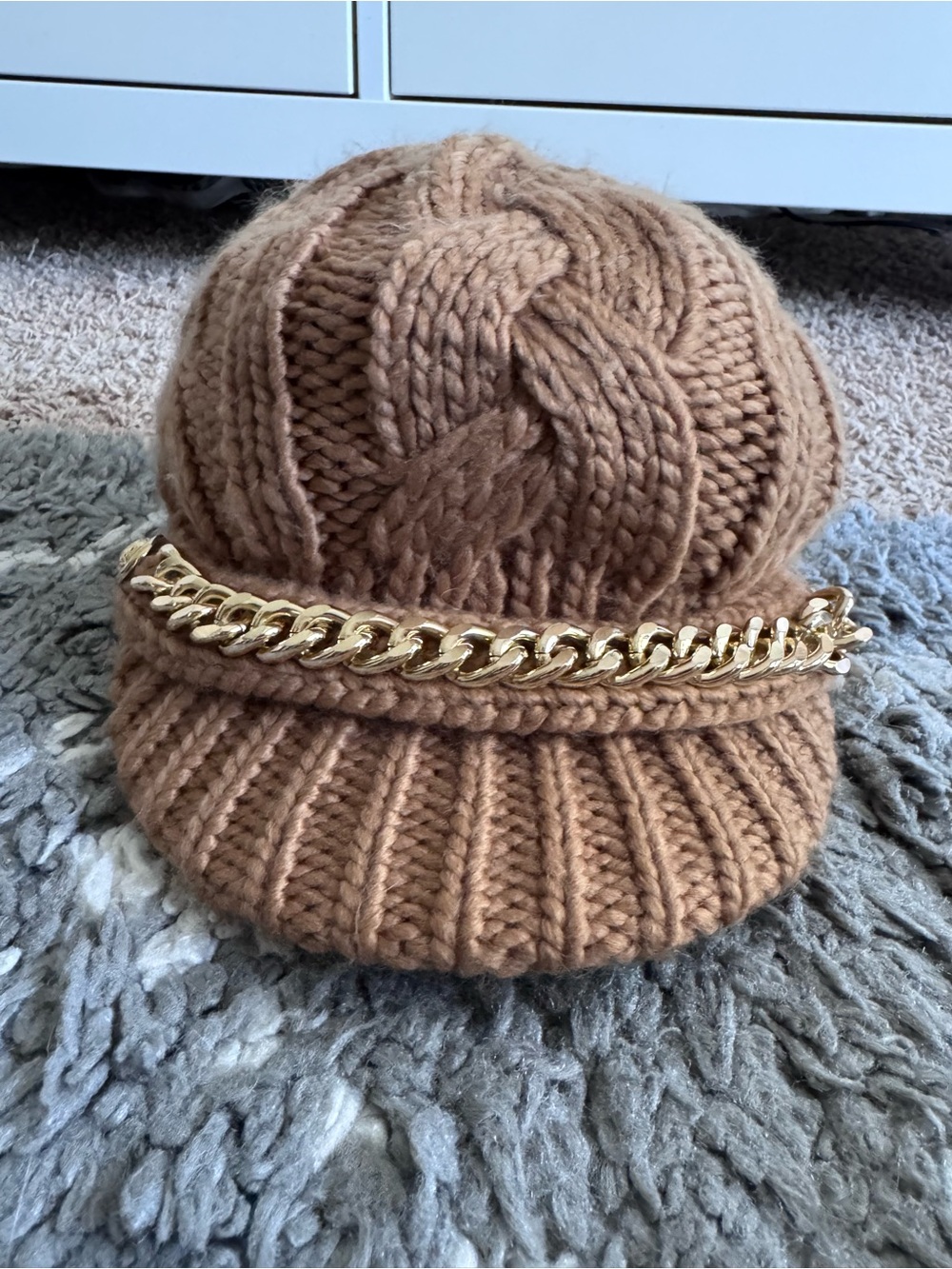 Michael Kors Camel Cable Knit Baker Boy Hat with Gold Chain